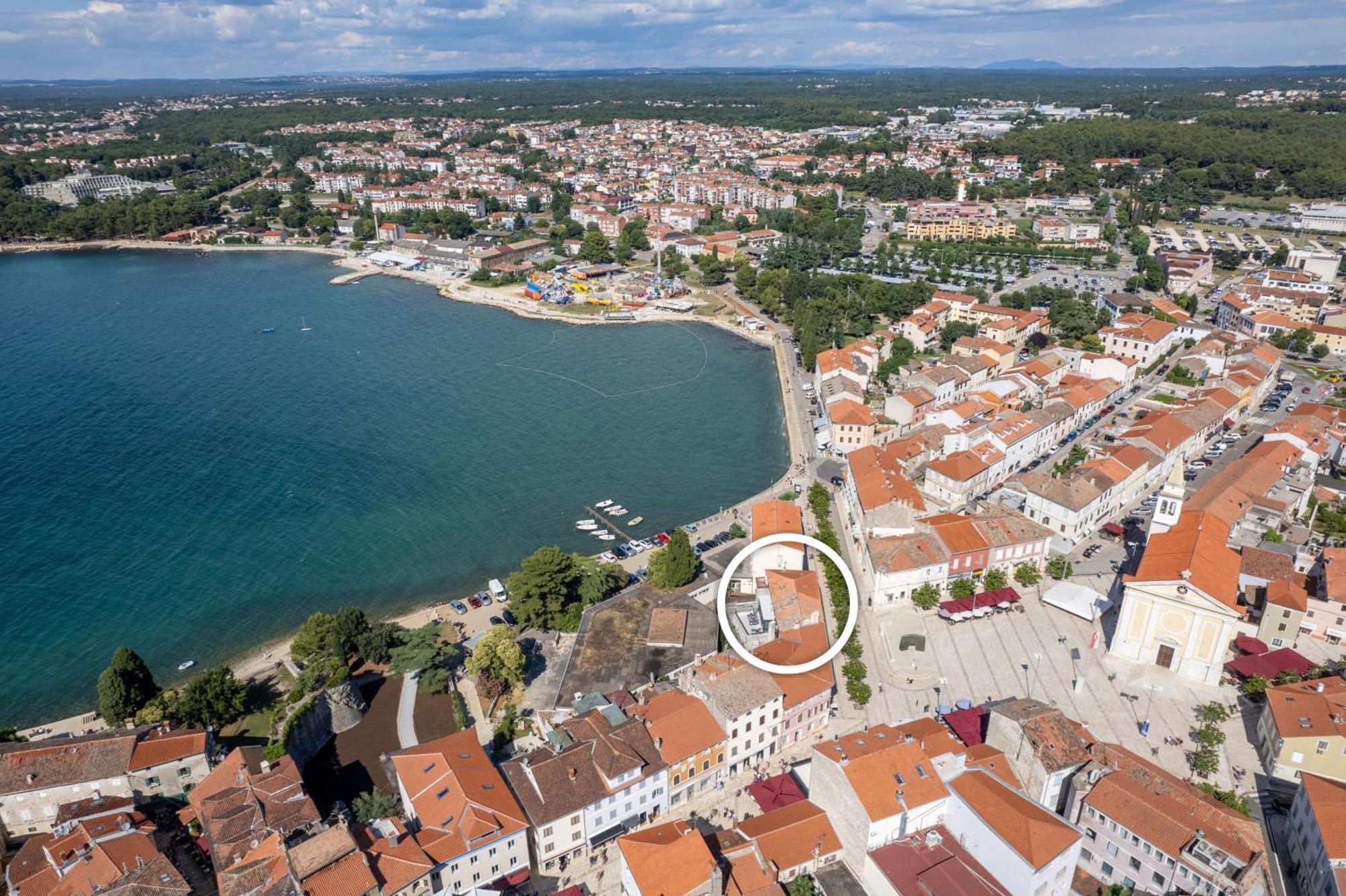 Angel'S Sunrise Apartment Пореч Екстер'єр фото